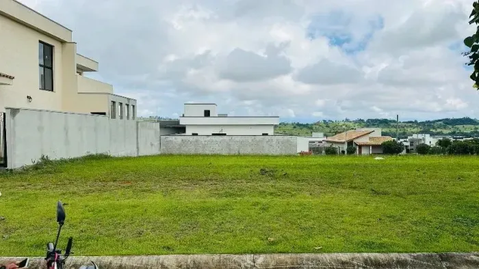 Terreno à venda de 337 m² no Condomínio Cyrela Landscape Taubaté SP