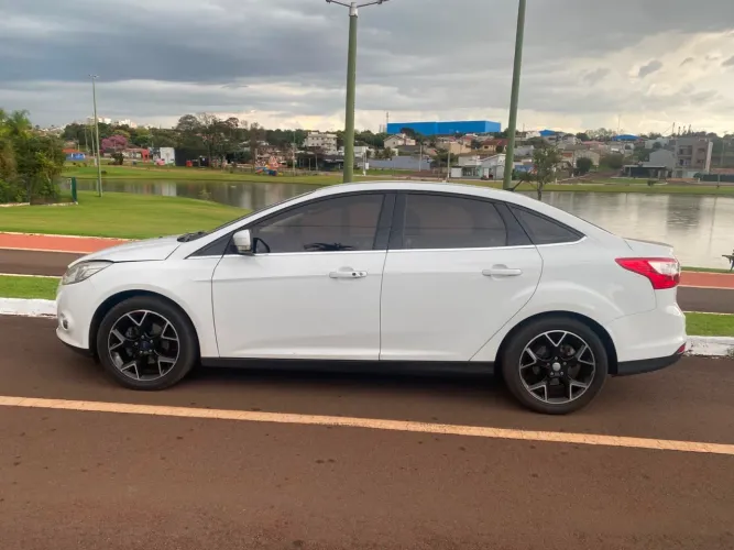 Ford Focus 2.0 16v/se/se Plus Flex 5P Aut. 2015