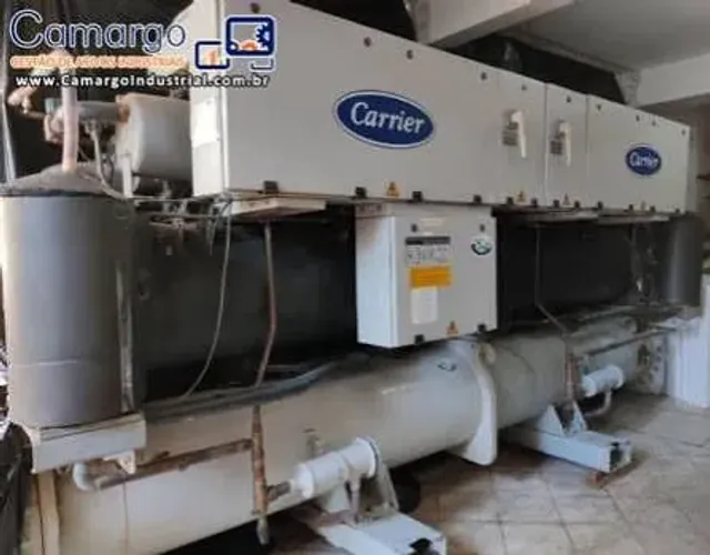 Serviço de manutenção instalação de ar condicionado Chiller VRF câmera frias 