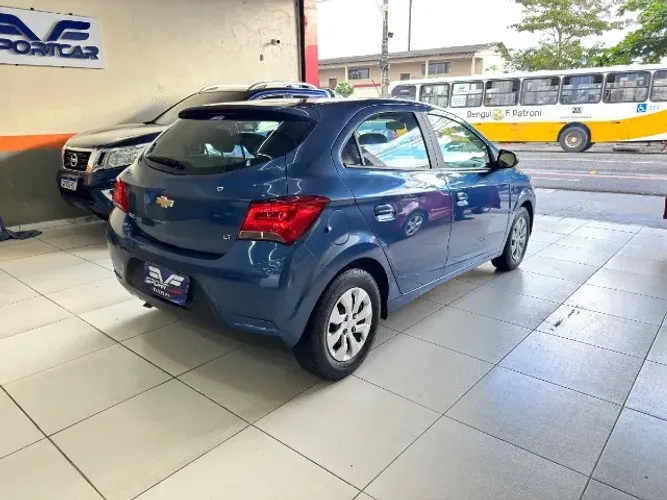 Chevrolet Onix Hatch LT 1.0 8V Flex Mec. 4P 2019