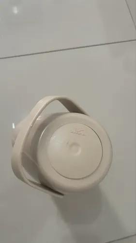 Garrafa térmica de água quente e gelada 