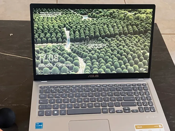 NOTEBOOK ASUS VIVOBOOK A VENDA 
