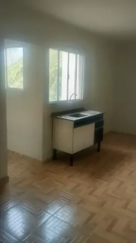 Kitnet quarto e cozinha,proximo ao centro cidade Mauá e ao shopping.