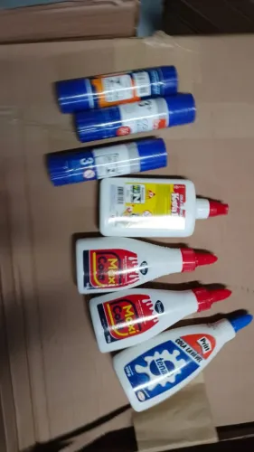 Cola tubo e bastão 3,00 cada