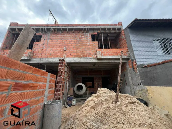Sobrado à venda 3 quartos 1 suíte Capuava - Santo André - SP