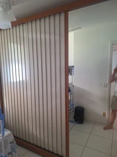 Quarda roupa 3 portas
