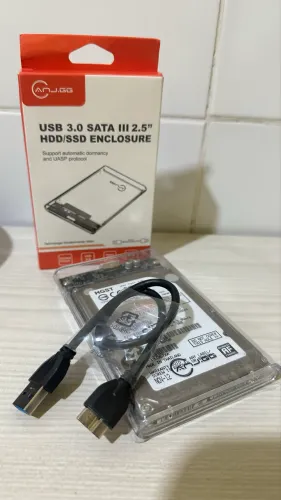 HD externo 1TB na caixa 