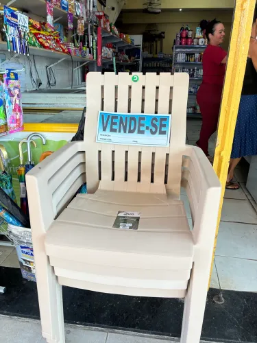 Cadeiras a venda
