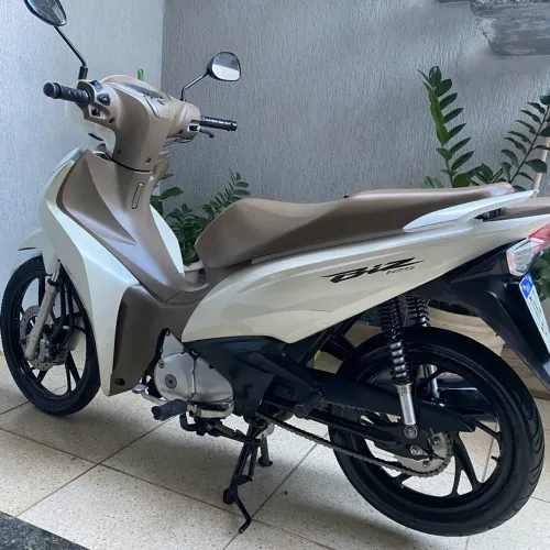 HONDA BIZ 125 2021 - MUITO CONSERVADA!
