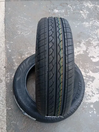 Pneu aro 13 medida 175/75/13 na promoção, entrego a domicílio.R$ 260,00