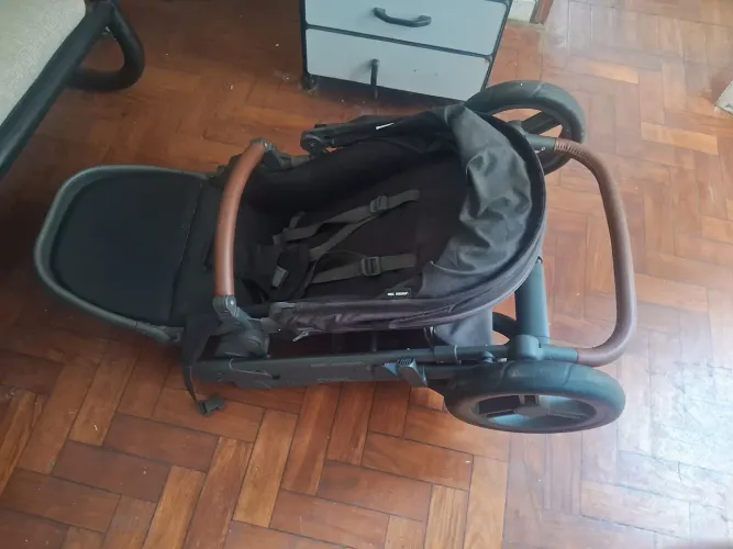 Carrinho de bebê de luxo