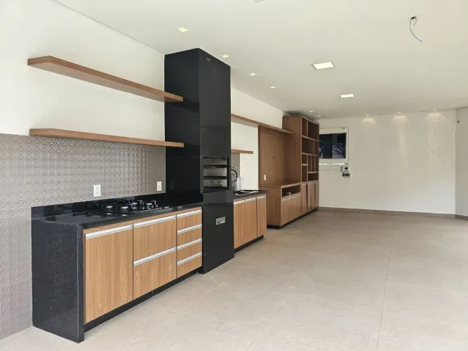 Casa com 3 dormitórios para alugar, 257 m² por R$ 12.000,00/mês - São Luiz - Belo Horizont
