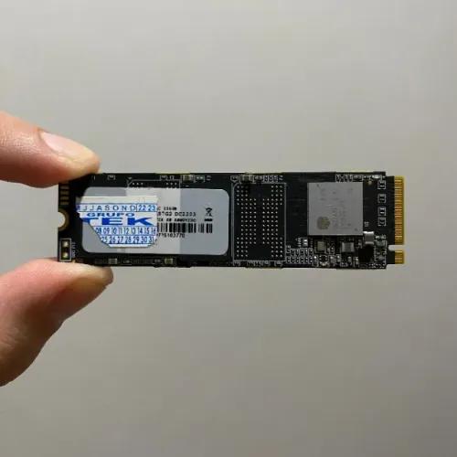 SSD NVMe 256GB M.2 2280 com Leitura de até 1700Mb/s e Gravação de até 1300Mb/s com garant