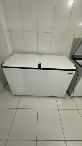 Freezer esmaltec horizontal 468L ECH500 220v