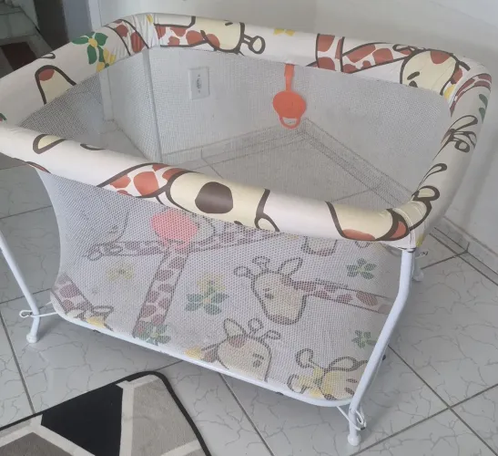CERCADO GALZERANO E CARRINHO DE BEBÊ
