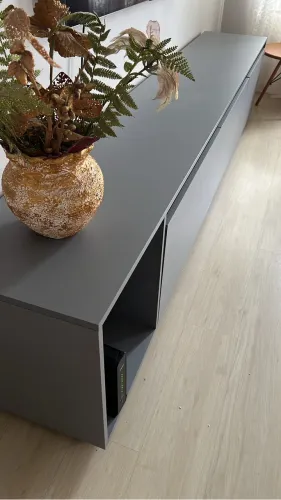 R$1.850,00 RACK P SALA (SEMINOVO) planejado em MDF a PREÇO DE CUSTO!!!