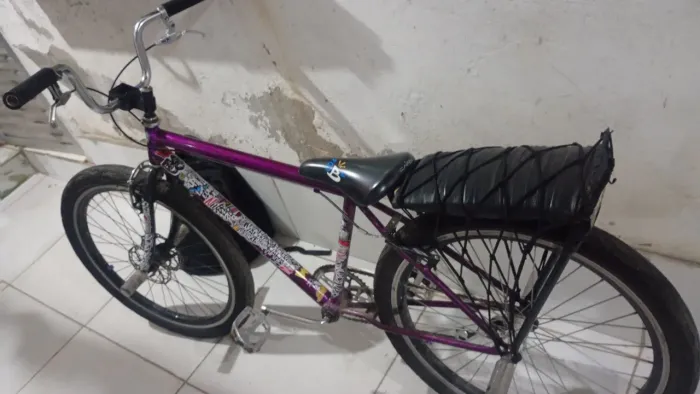 Bicicleta montadinha aro 26 ( apenas venda )