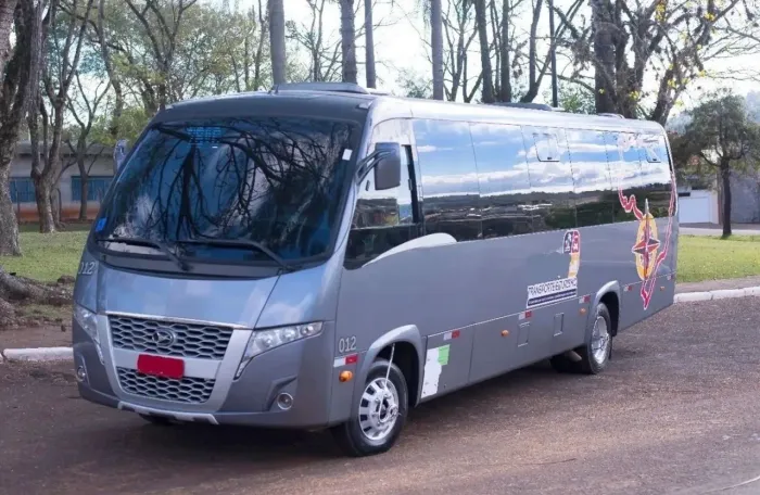 Microônibus volare limousone 2014