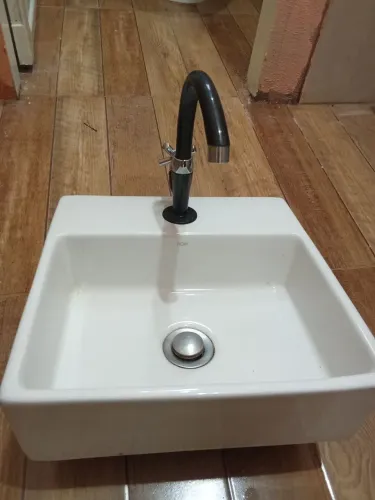 Vendo pia de banheiro