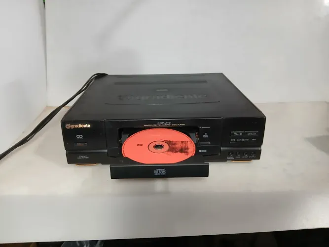 CD Player Gradiente CDP AT2