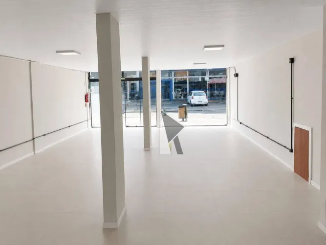 Sala para alugar, 82 m² por R$ 5.500,00/mês - Centro - Navegantes/SC
