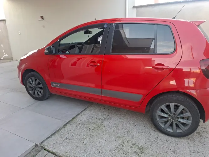 Volkswagen Fox Rock IN RIO 1.6 MI Total Flex 8V 5P 2012