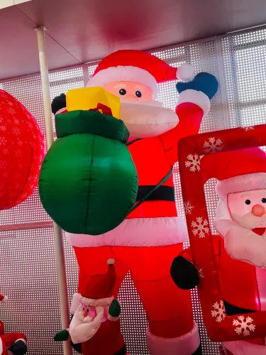 Papai noel infalível 2,40 escalando