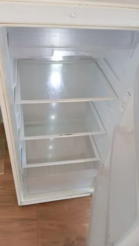 Vende-se geladeira Panasonic