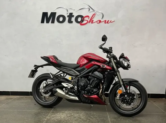 Triumph Triple 765 RS