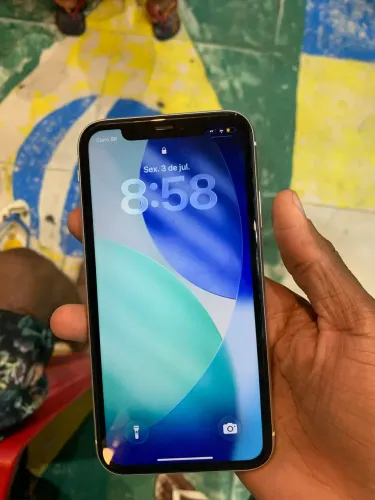 iPhone 11