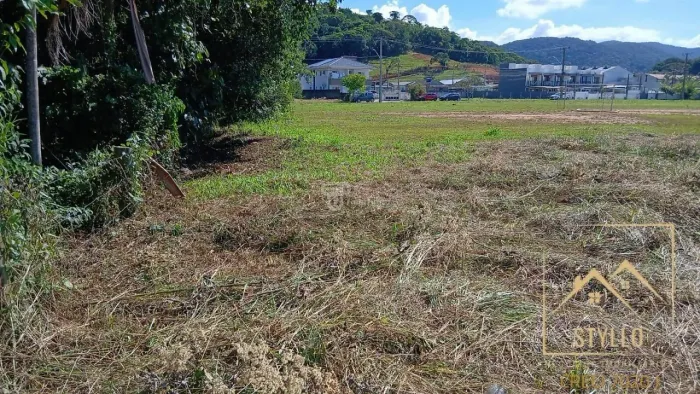 Excelente Terreno à venda, 429,40 m² - Bairro Sertão do Imarui São José SC