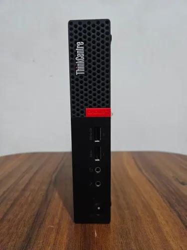 ThinkCentre i3 7 geração m710q 8Gigas de ram