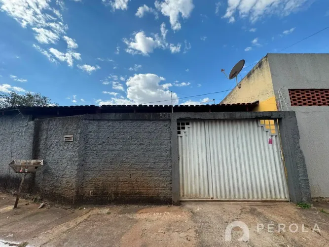 Casa 2 quartos St. Urias Magalhães Qd.44 Lt 28 Casa 1