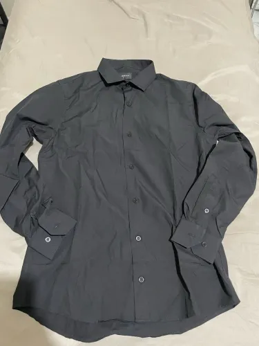 Camiseta social preta tamanho 2 (P)