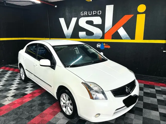 Nissan Sentra S 2.0/ 2.0 Flex Fuel 16V Aut. 2013