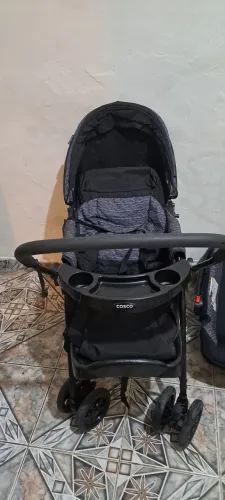 Carrinho de bebê mais bebê conforto não entrego, retirada no Coelho 