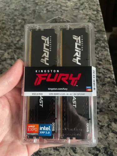 Memória RAM Kingston Fury Beast 32GB DDR5 6000MHz CL36 - Lacrada