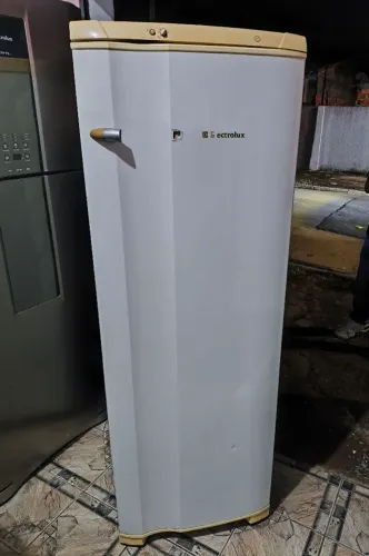 geladeira industrial de 4 portas em aço 