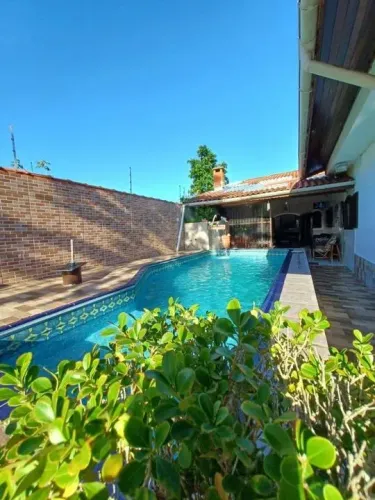 Casa para Venda em Itanhaém, Balneário Tupy, 3 dormitórios, 1 suíte, 2 banheiros, 2 vagas