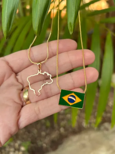 Colar folheado fino bandeira e mapa do Brasil