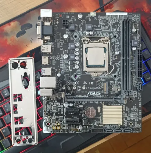 Placa Mãe H110 + i5 7400