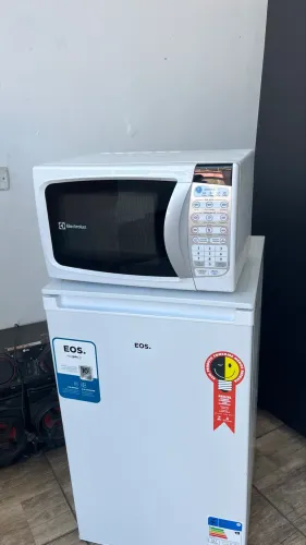 MICROONDAS ELECTROLUX 20 LITROS SEMINOVO COM GARANTIA