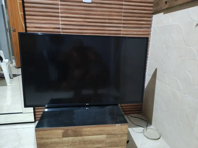 Smartv LG 43 ,Modelo43UQ751COSF