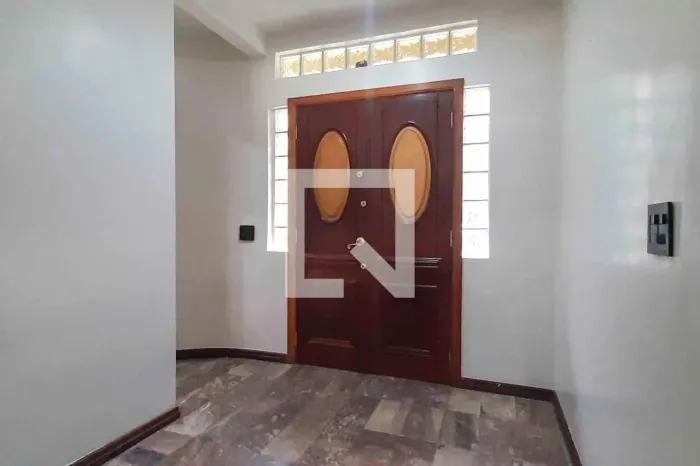 Casa à Venda - Adalgisa, 4 Quartos, 246 m2