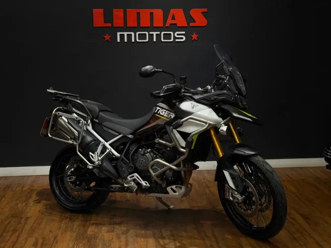 Tiger Aragon 900 Cinza 2024 - Apenas 23.700 KM.