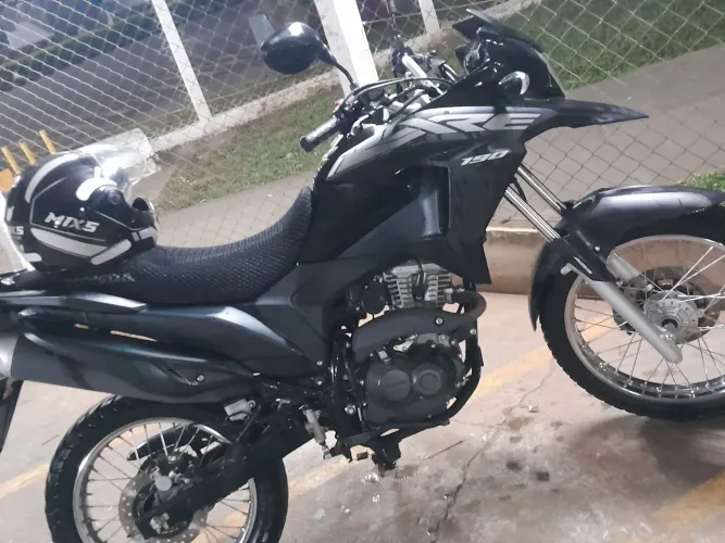 MOTO HONDA XRE 190
