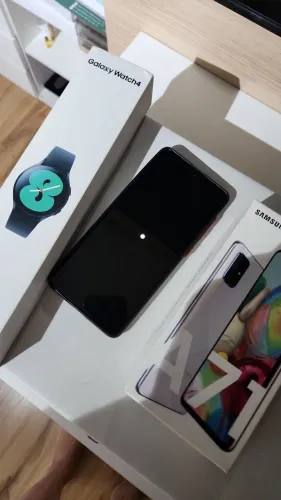 Samsung Galaxy A71 128GB + Galaxy Watch4 - Kit Samsung