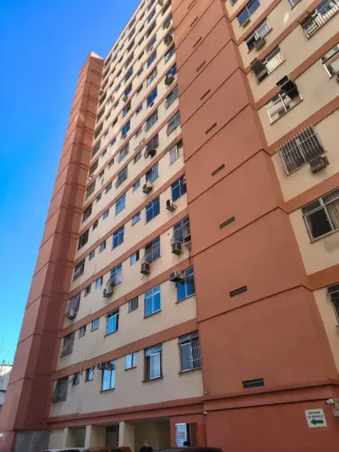 BS IMOBILIÁRIA VENDE E ALUGA !! Excelente apartamento de 2 quartos em Icaraí,