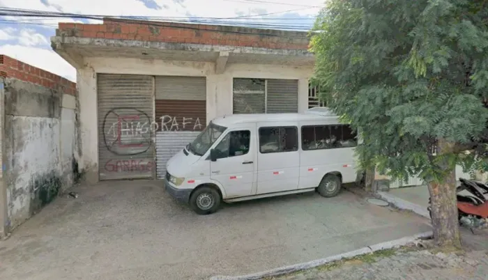 GARAGEM / DEPÓSITO PARA ALUGUEL