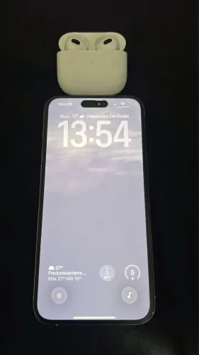     iPhone 15 Pro Max Conservado.